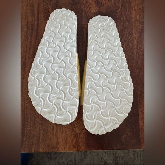 Birkenstock Madrid Big Buckle Sandal in Nubuck leather - Picture 7 of 7